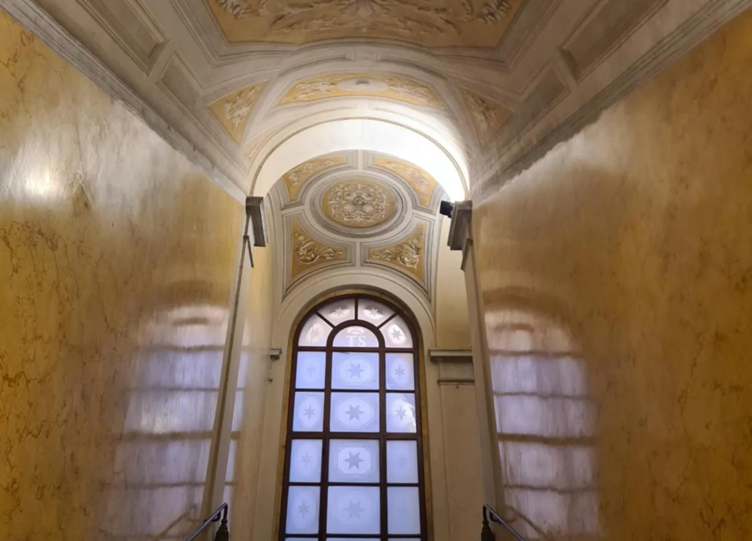 Luxury Apartment in Palazzo Spada Bologna 0*,