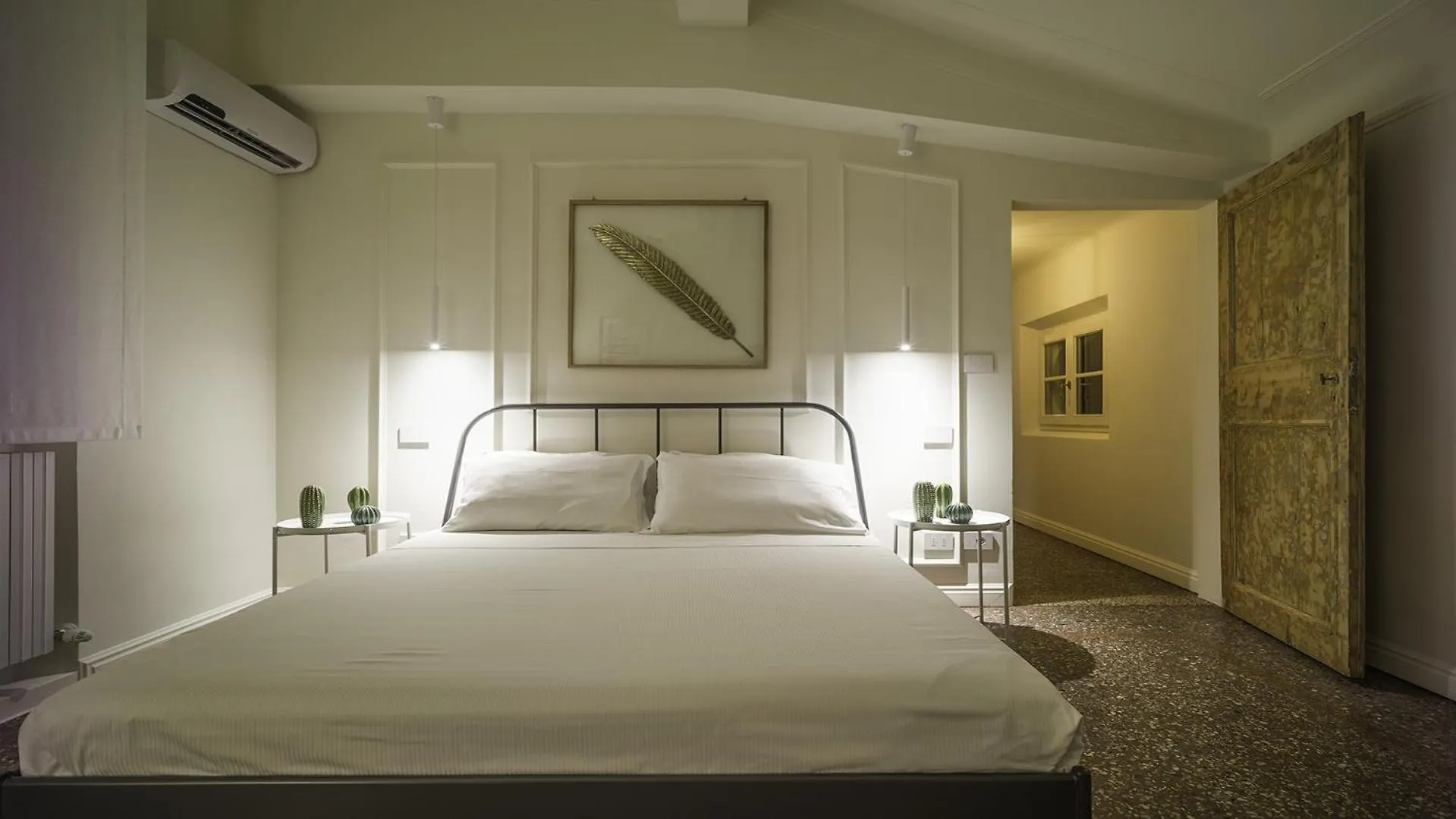 Luxury Apartment in Palazzo Spada Bologna Italia
