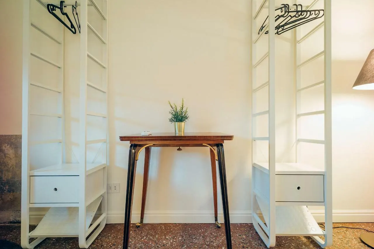 Luxury Apartment in Palazzo Spada Bologna